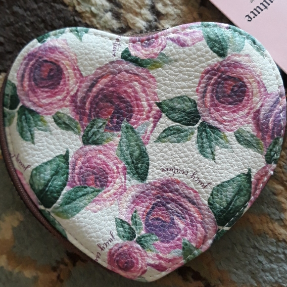 2x*Host Pick*Juicy Couture heart shaped wristlet - Picture 7 of 16